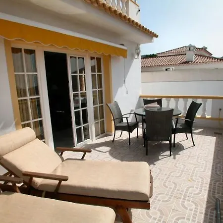 Penthouse Florida * أرونا